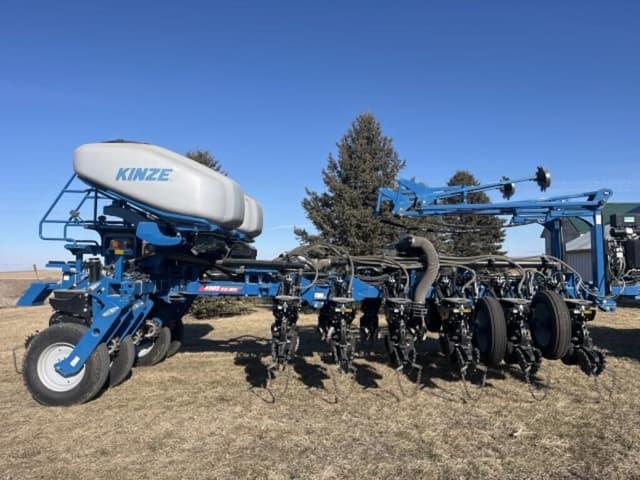 Image of Kinze 4905 equipment image 1