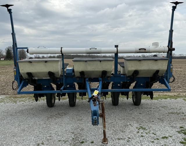 Image of Kinze PT equipment image 4