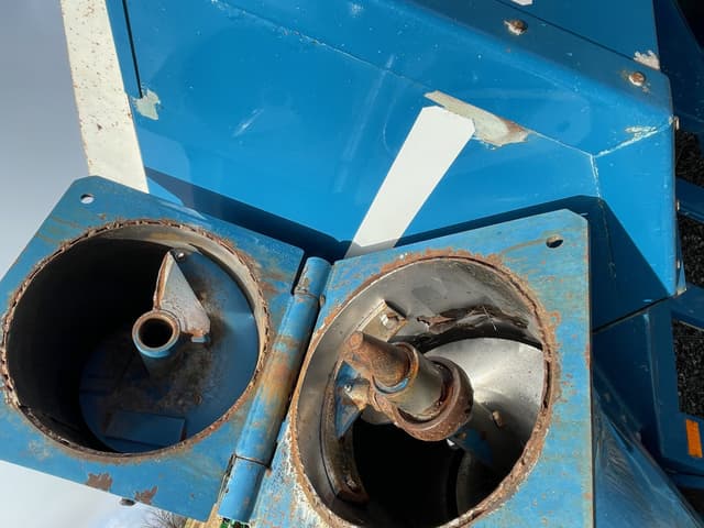 Image of Kinze 640 equipment image 2