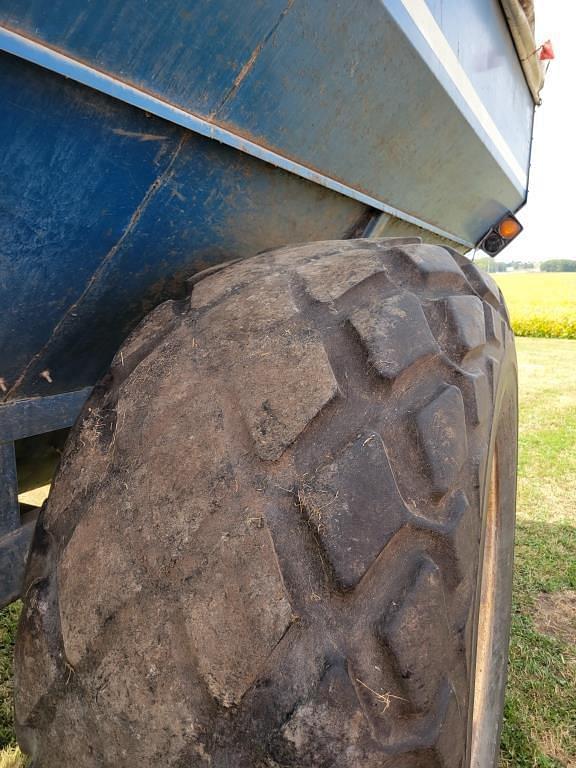 Image of Kinze 800 equipment image 4