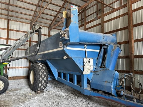 Image of Kinze 800 Primary image