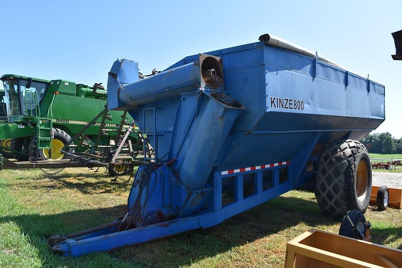 Image of Kinze 800 Primary image