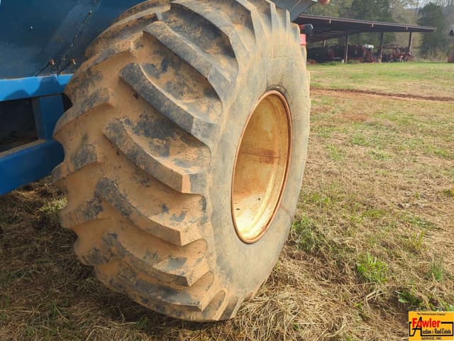 Image of Kinze 800 equipment image 4