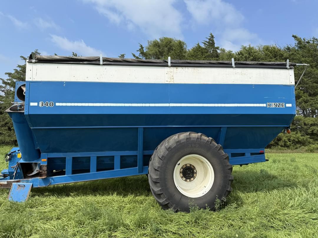 Image of Kinze 840 Primary image