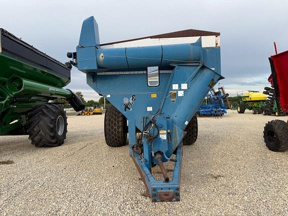 Image of Kinze 840 equipment image 2