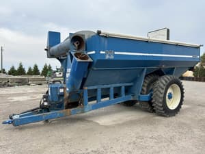 Kinze 840 Image