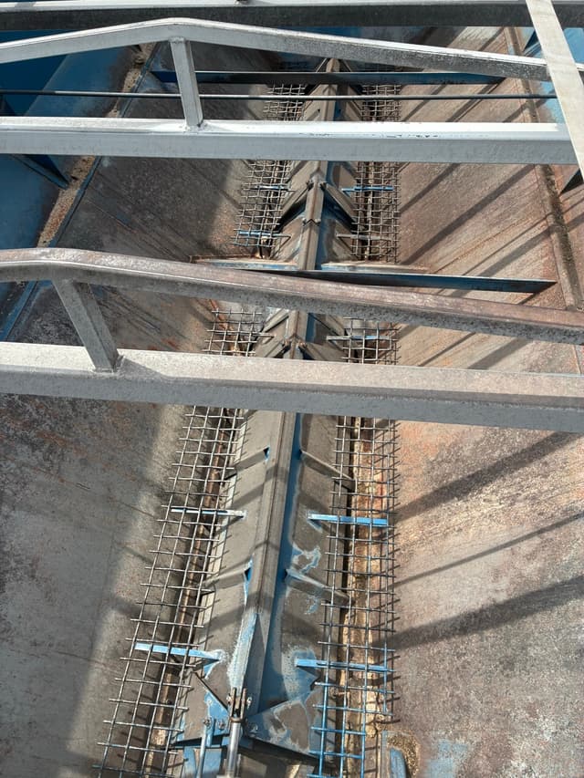 Image of Kinze 840 equipment image 1