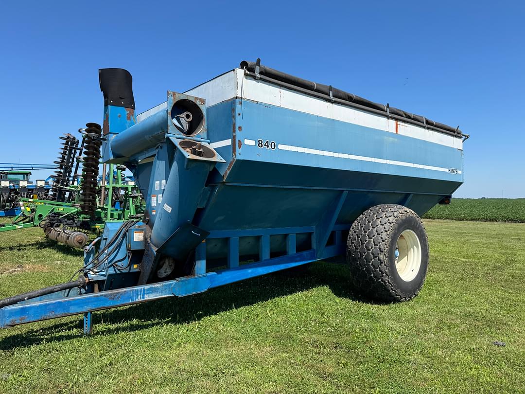 Image of Kinze 840 Primary image