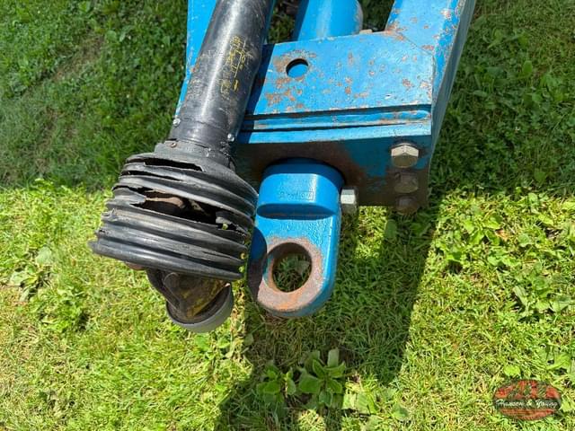 Image of Kinze 840 equipment image 2