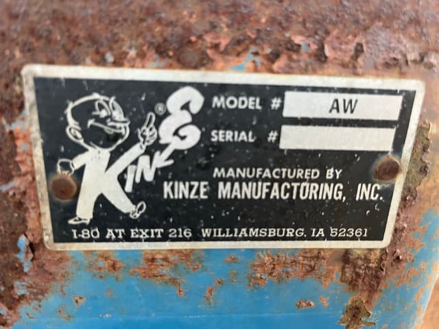 Image of Kinze AW840 equipment image 3