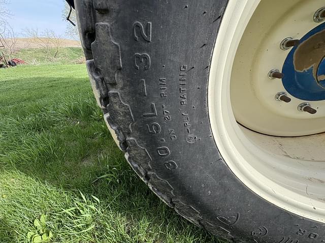 Image of Kinze 850 equipment image 2