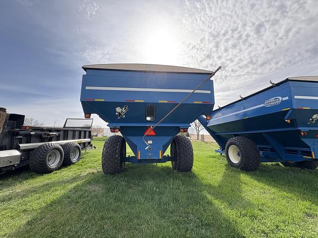 Image of Kinze 850 equipment image 3