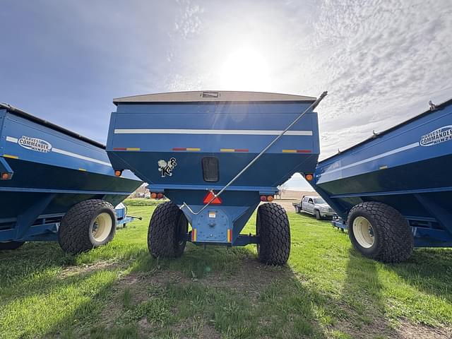 Image of Kinze 850 equipment image 3