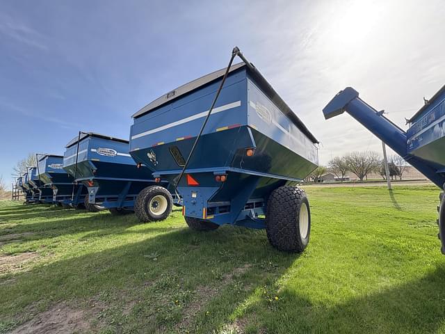 Image of Kinze 850 equipment image 4