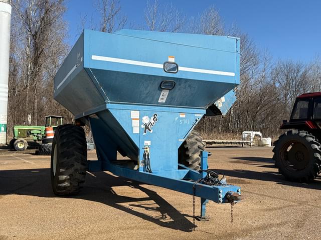 Image of Kinze 450C equipment image 1