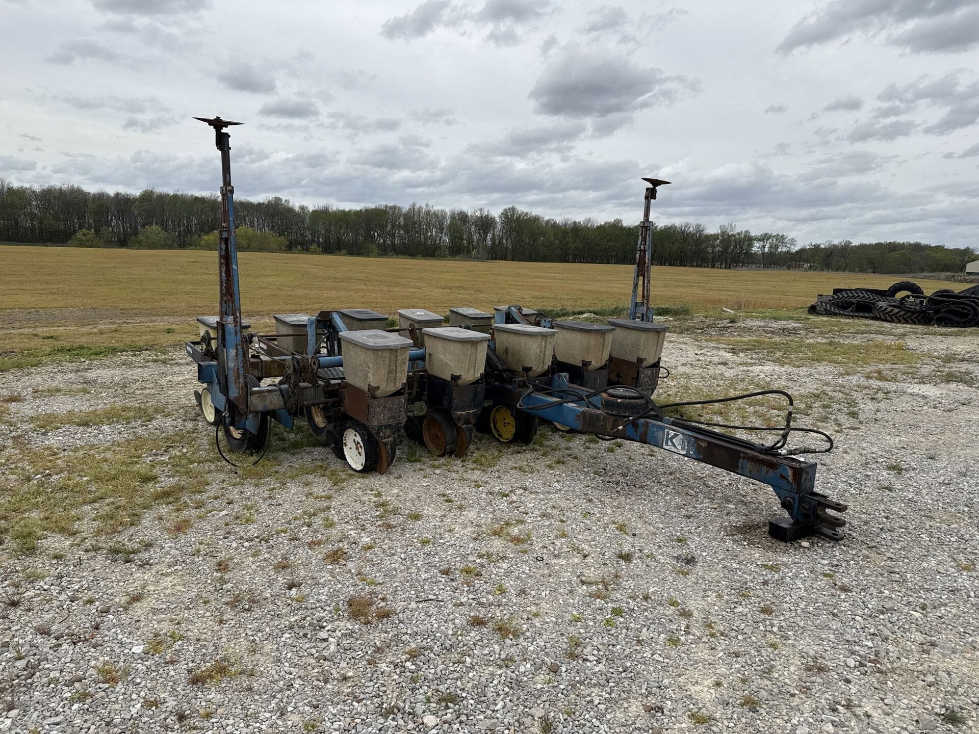 Kinze DF Equipment Image0