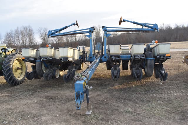 Image of Kinze EF equipment image 2