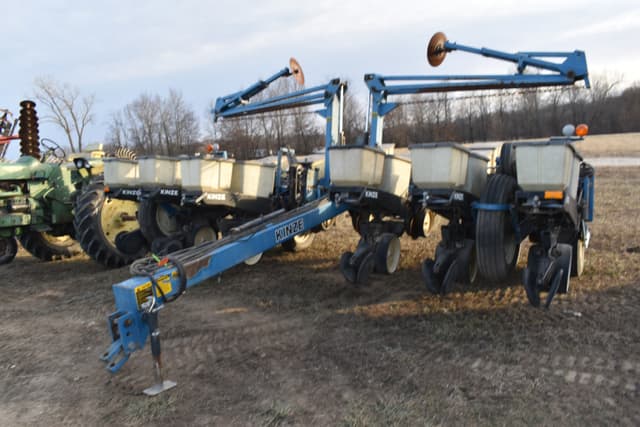 Image of Kinze EF equipment image 1