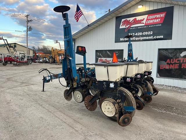 Image of Kinze 3000 equipment image 2