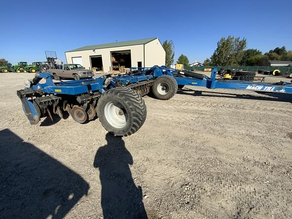 Image of Kinze Mach Till 362 equipment image 3