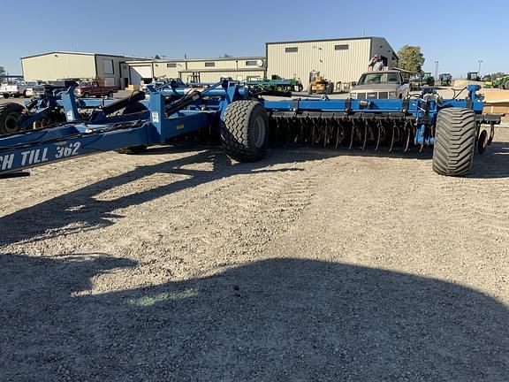 Image of Kinze Mach Till 362 equipment image 4