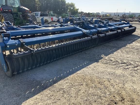 Image of Kinze Mach Till 362 equipment image 2