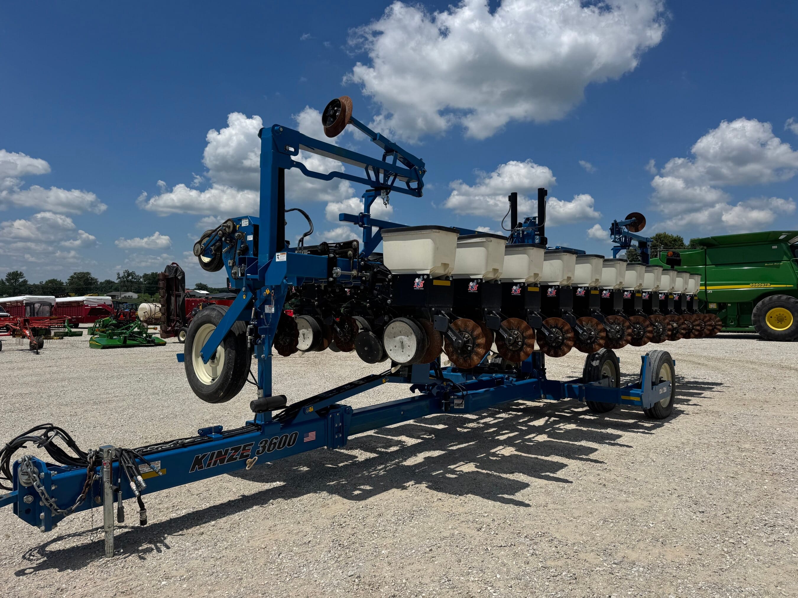 2016 Kinze 3600 Image