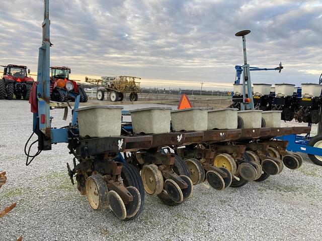 Image of Kinze PT equipment image 4