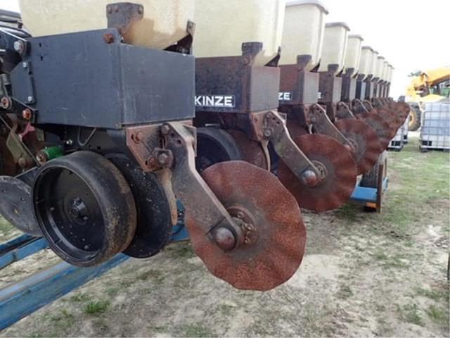 Image of Kinze Twin-Line equipment image 3