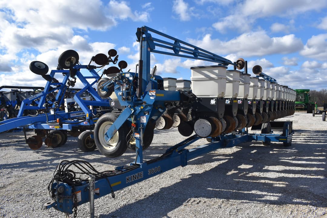 Image of Kinze 3600 Primary image