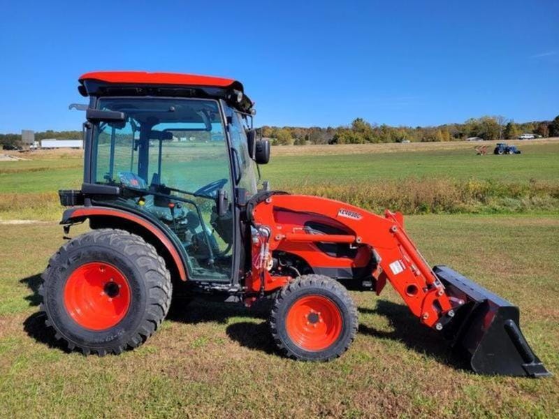 Kioti CK2620SE HST Equipment Image0