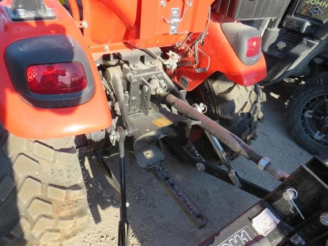 Image of Kioti CX2510HST equipment image 4