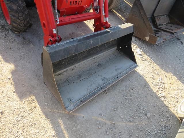 Image of Kioti CX2510HST equipment image 2