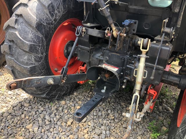 Image of Kioti DK4710SE equipment image 4