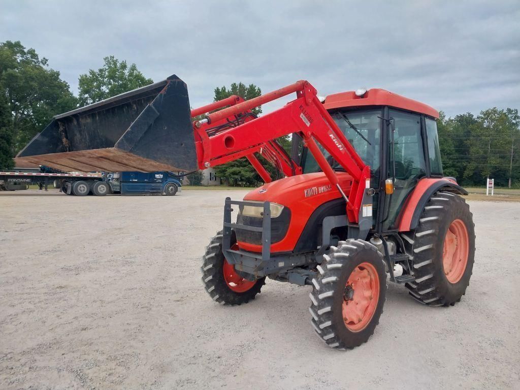 Kioti DK65S Equipment Image0