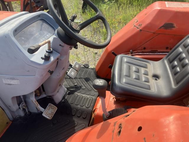 Image of Kioti DK40 equipment image 3