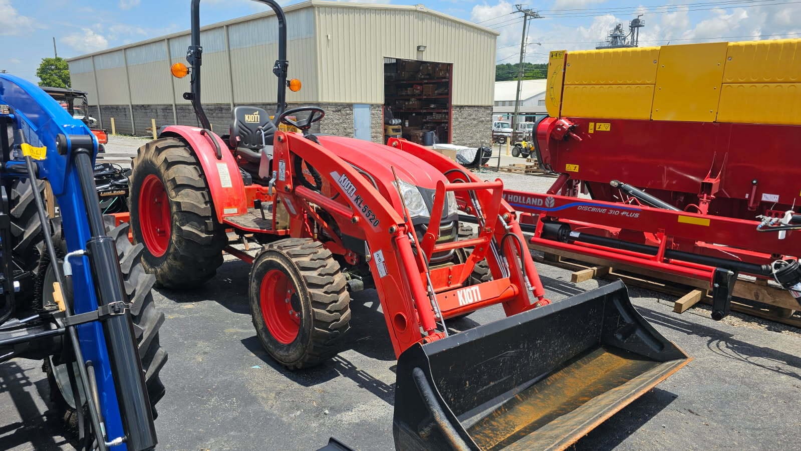 Main image Kioti DK4710SE