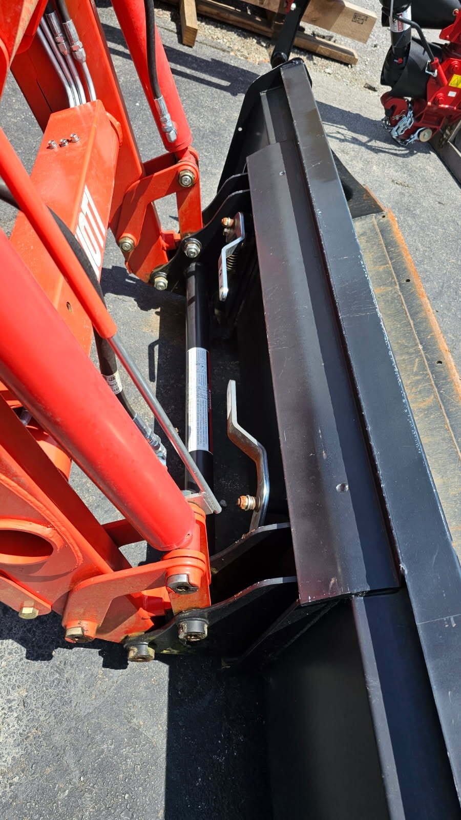 Kioti DK4710SE Equipment Image0