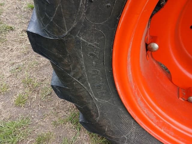 Image of Kioti DK4710SE equipment image 4