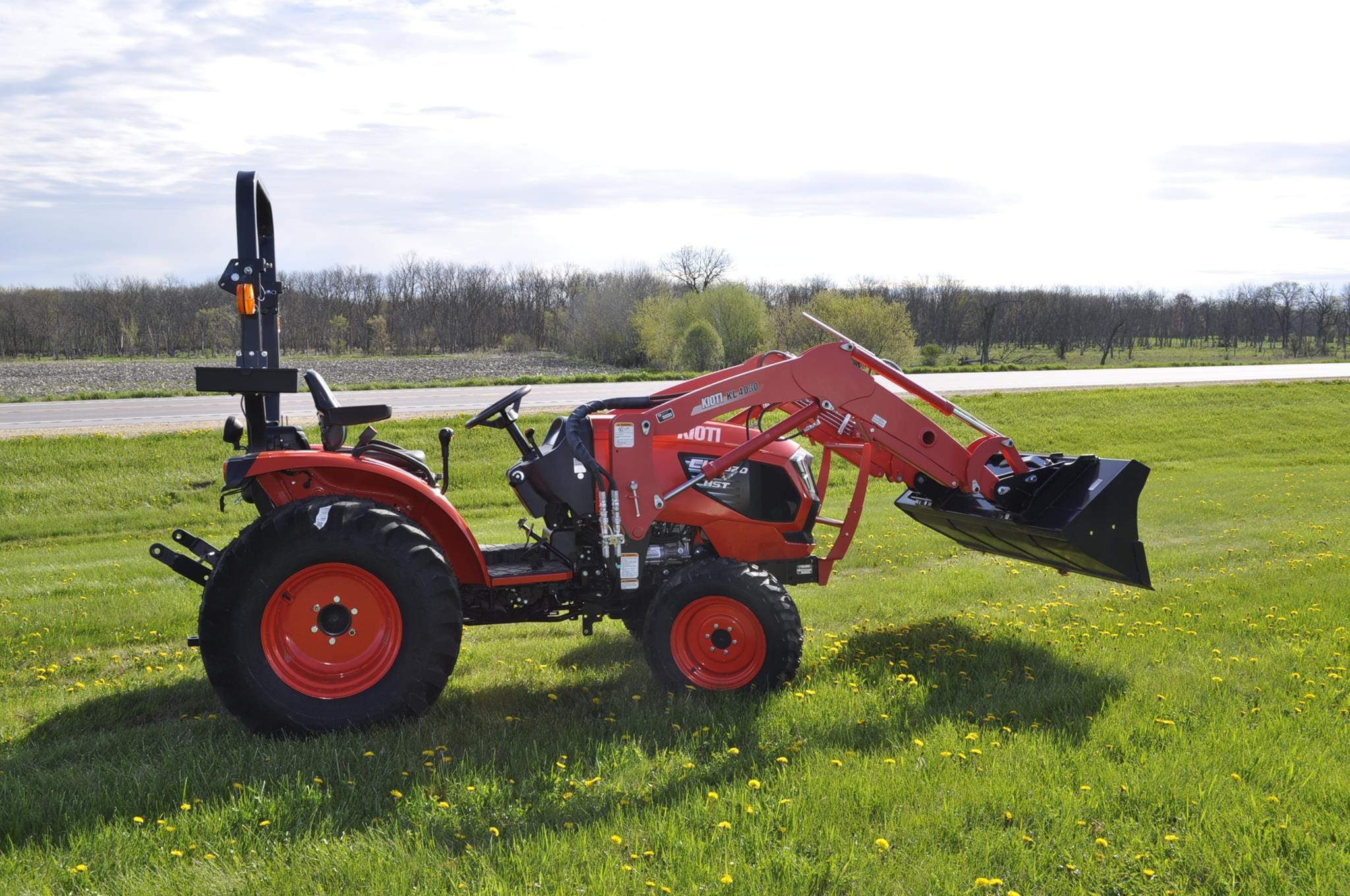 Kioti DK5320SE Equipment Image0