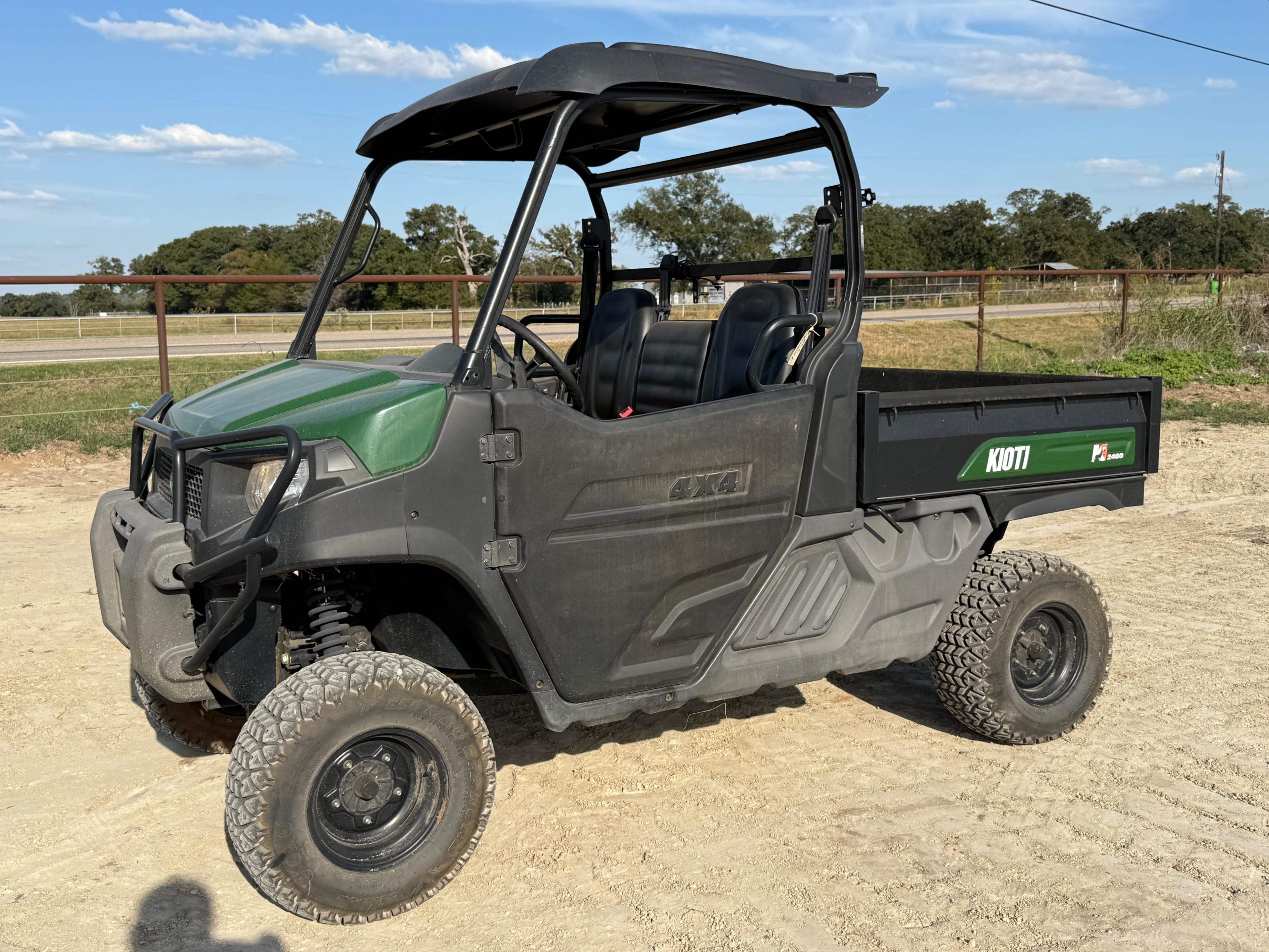 Kioti K9 2400 Equipment Image0