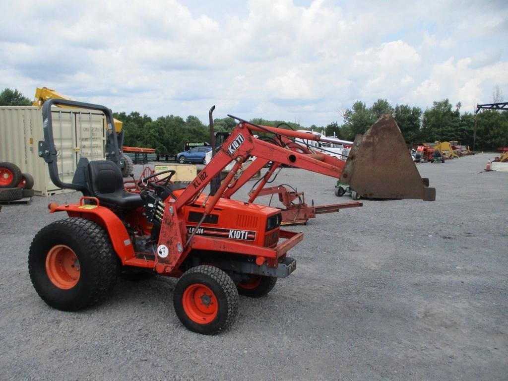Main image Kioti LB1914
