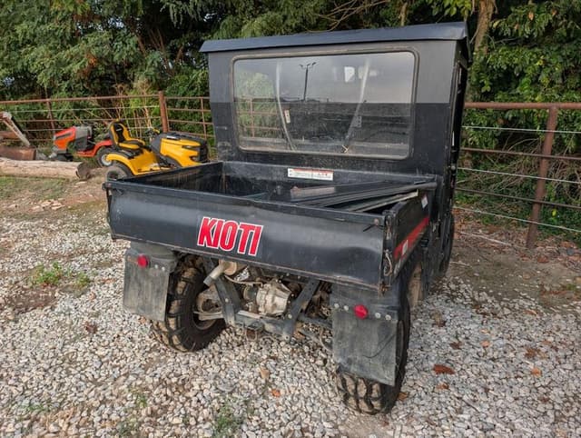 Image of Kioti Mechron 2200 equipment image 2