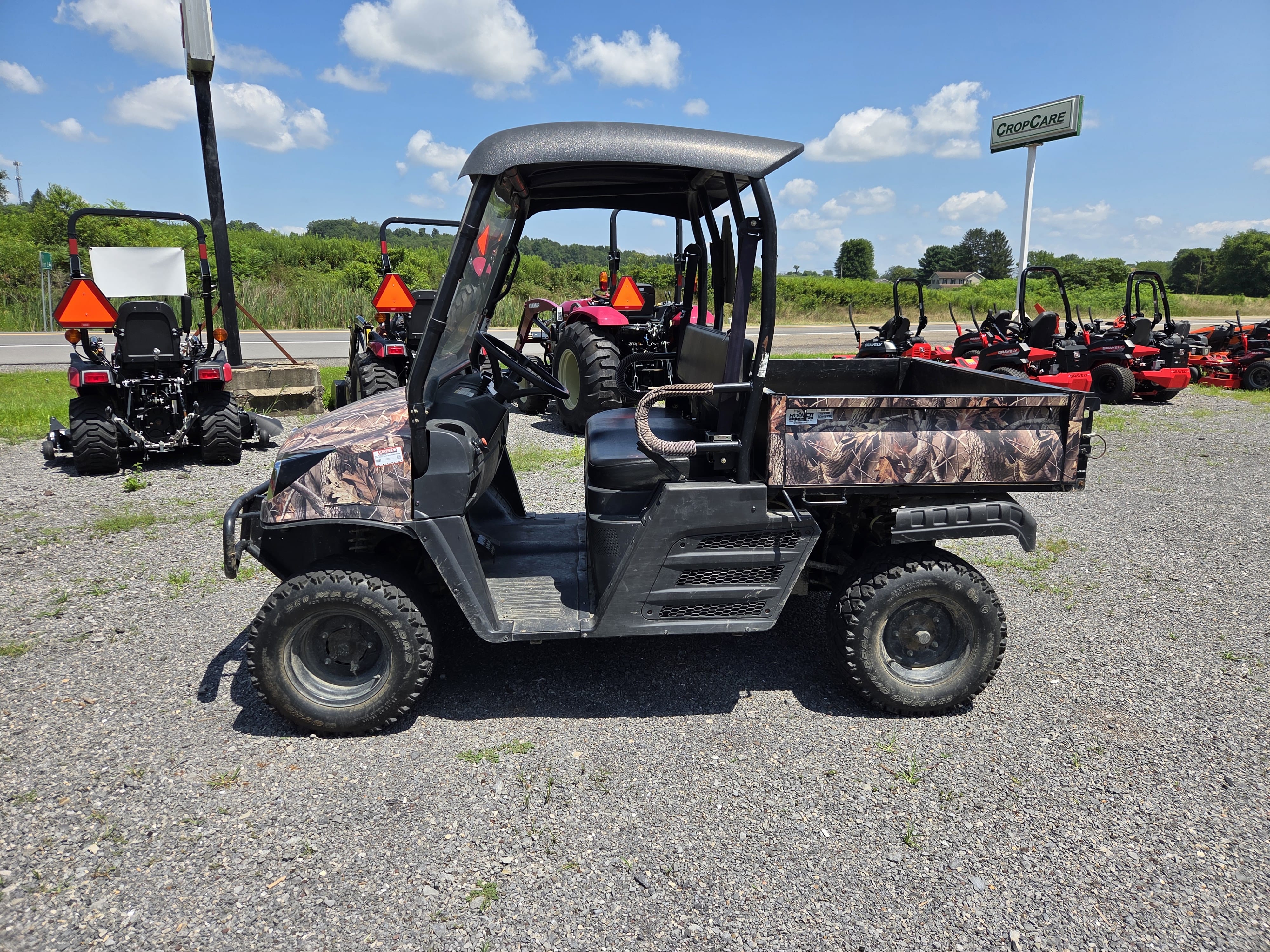 Kioti Mechron 2200 Equipment Image0