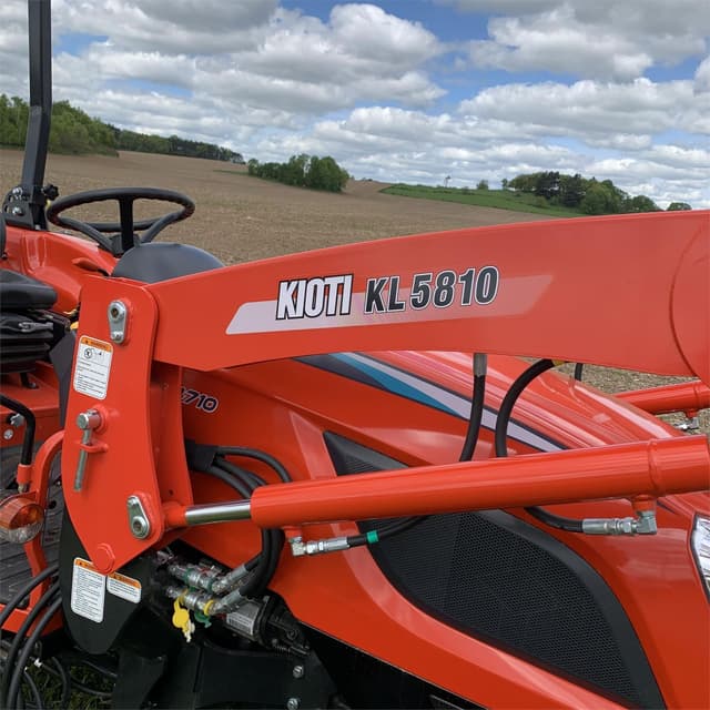 Image of Kioti NS4710 equipment image 2