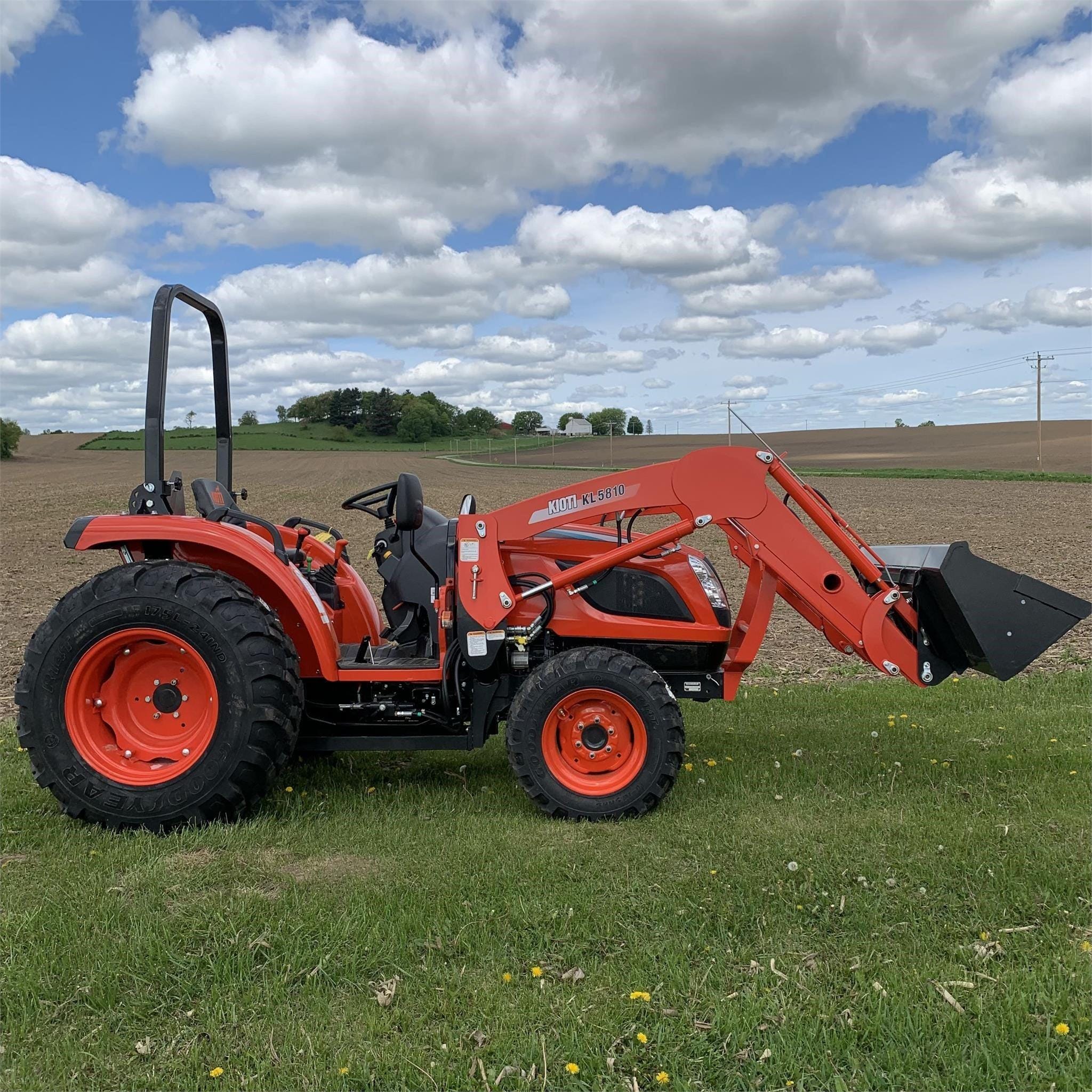 Kioti NS4710 Equipment Image0