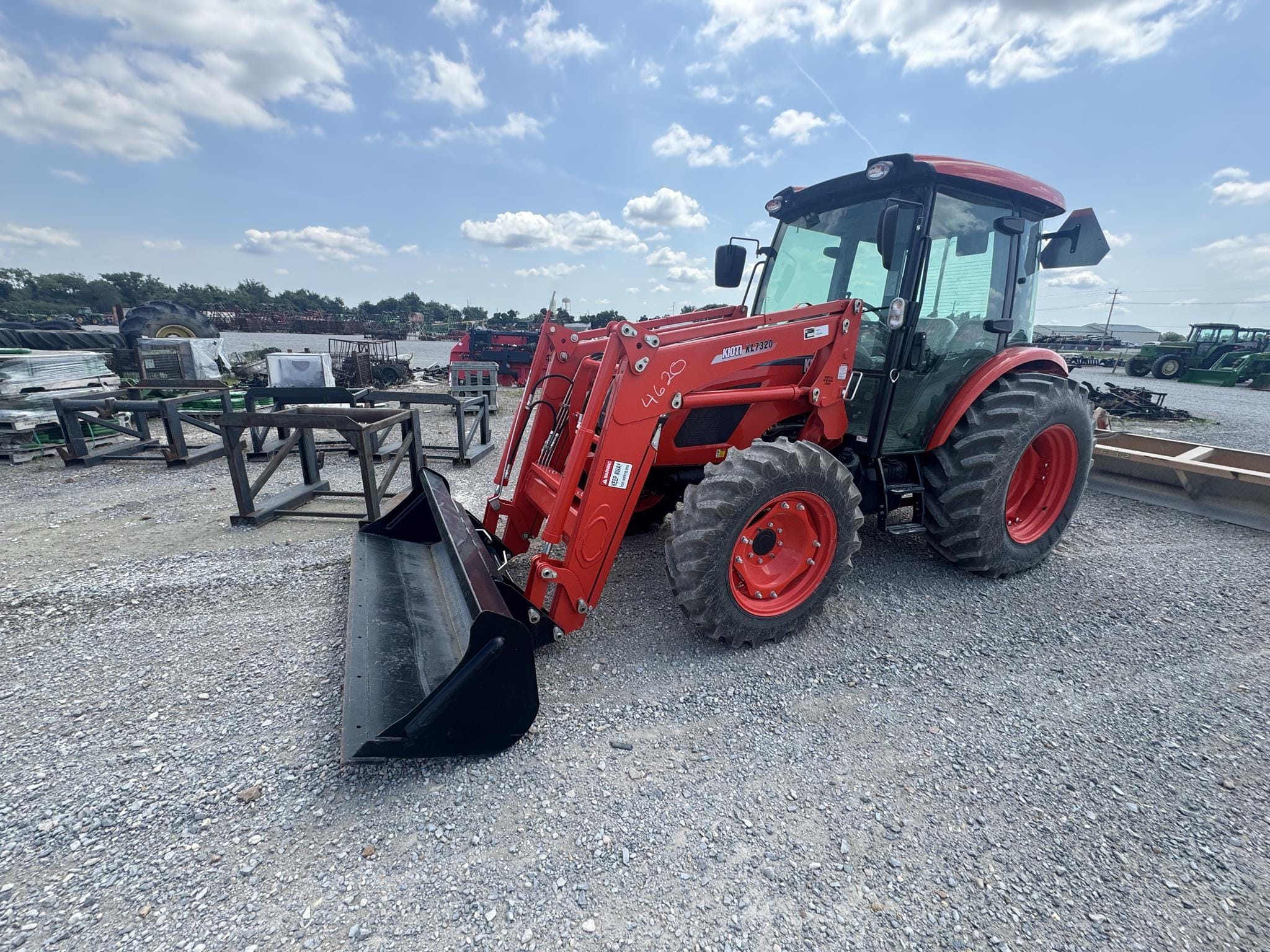 Kioti RX7320 Equipment Image0