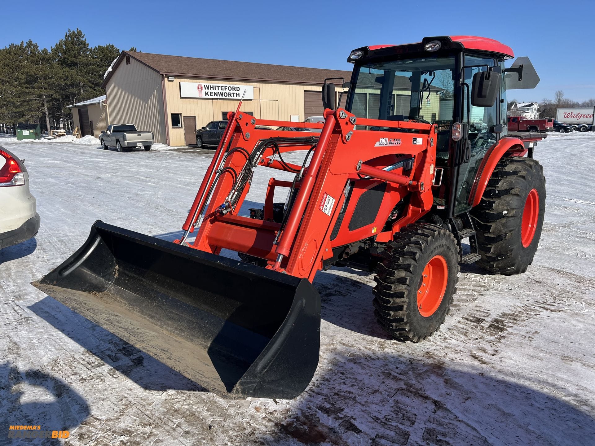 Kioti RX7320 Equipment Image0