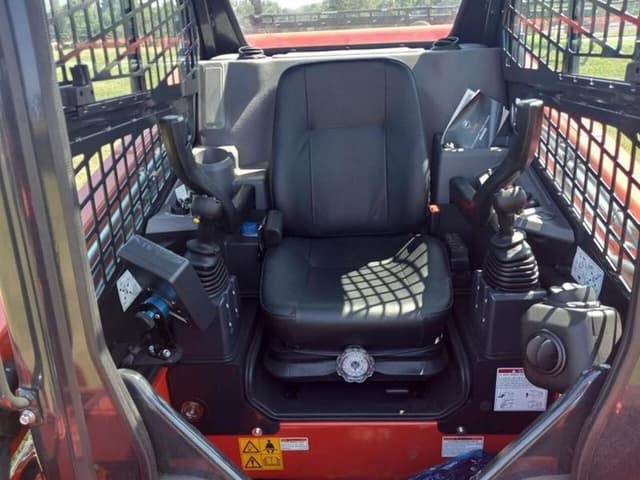Image of Kioti TL750U-LQ equipment image 4