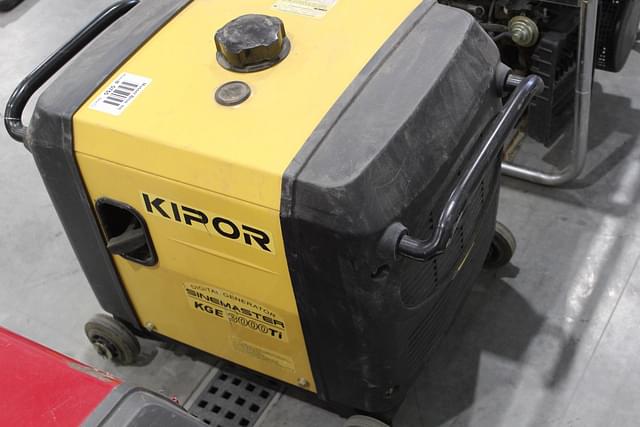 Image of Kipor KGE 3000ti equipment image 4